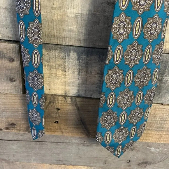 Christian‎ Dior Teal Tie - Picture 2 of 13